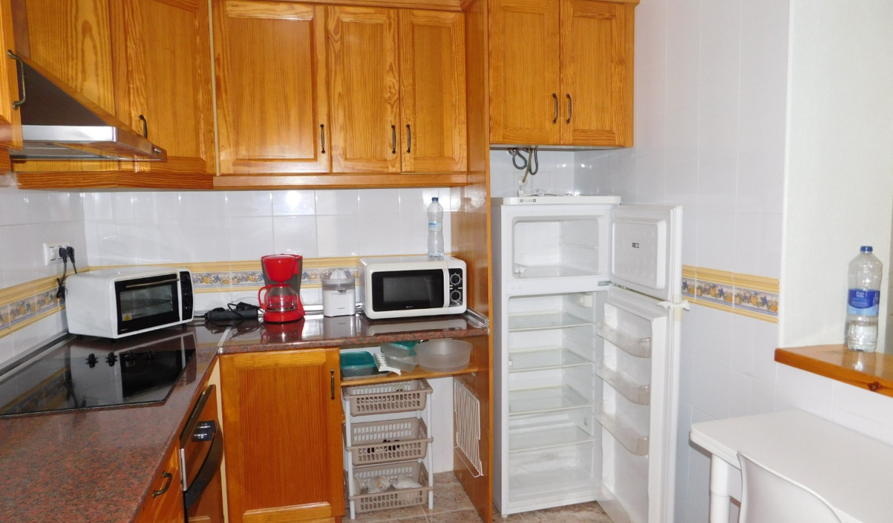 Alquiler a largo plazo - Apartamento / Piso - La Zenia