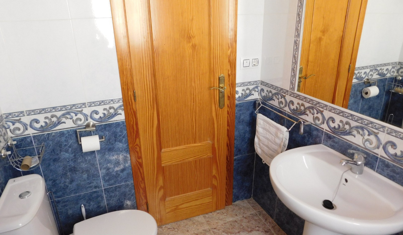 Alquiler a largo plazo - Apartamento / Piso - La Zenia