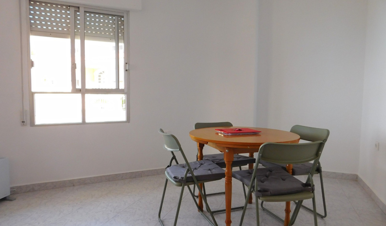 Alquiler a largo plazo - Apartamento / Piso - San Miguel de Salinas - San Miguel Salinas
