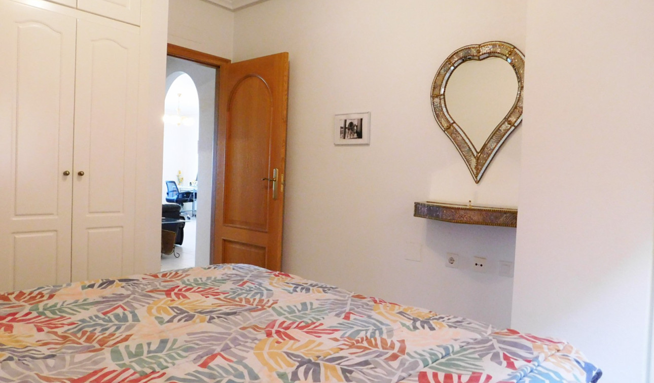 Alquiler a largo plazo - Apartamento / Piso - San Miguel de Salinas