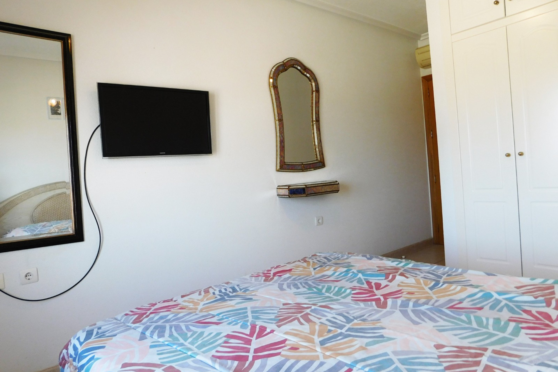 Alquiler a largo plazo - Apartamento / Piso - San Miguel de Salinas