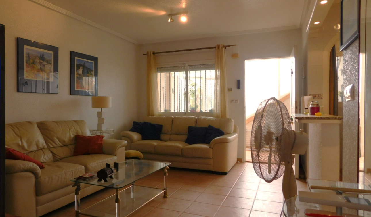 Alquiler a largo plazo - Apartamento / Piso - Villamartín