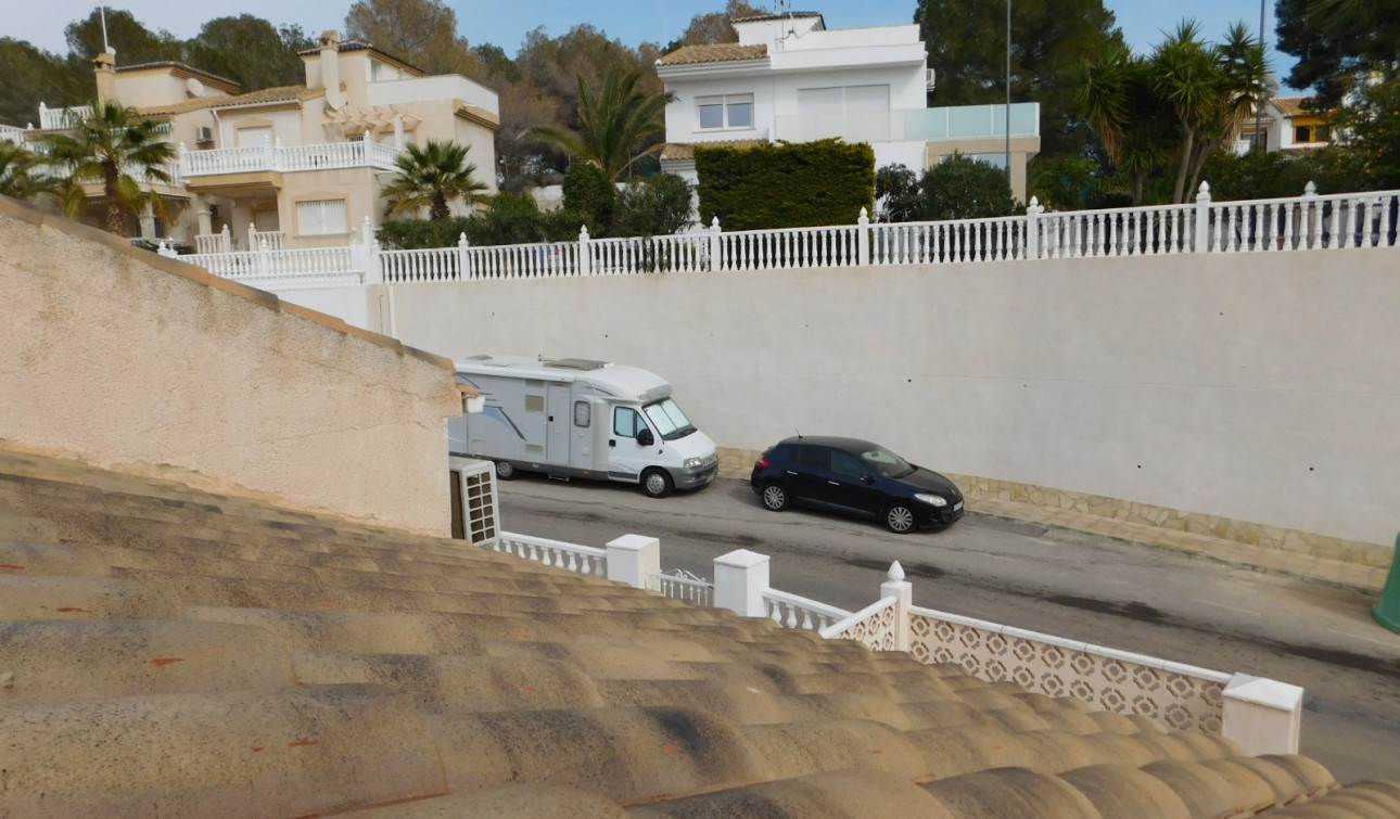 Alquiler a largo plazo - Apartamento / Piso - Villamartín