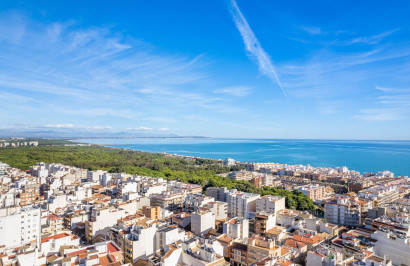 Apartamento / Piso - Obra nueva - Guardamar del Segura - Centro