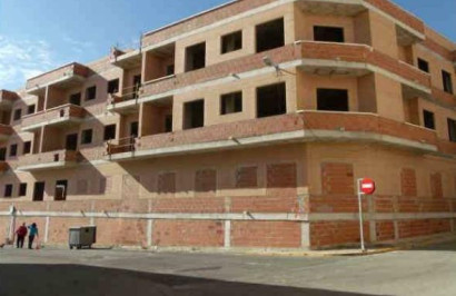 Apartamento / Piso - Reventa - Los Montesinos - Centro