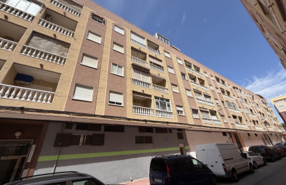 Apartamento / Piso - Reventa - Torrevieja - Torrevieja