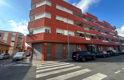 Apartment / Flat - Resale - Almoradí - Almoradí