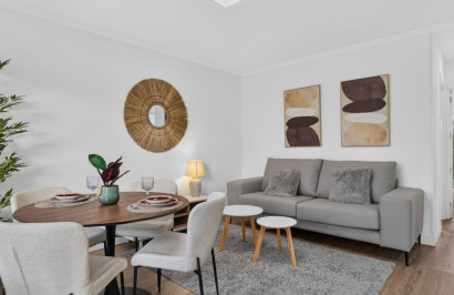 Apartment / Flat - Resale - Orihuela Costa - Villamartín