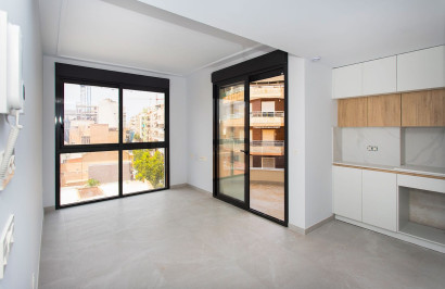 Apartment / Flat - Resale - Torrevieja - Playa del Cura