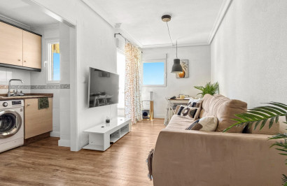 Apartment / Flat - Resale - Torrevieja - Torrevieja