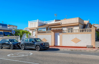 Apartment / Flat - Resale - Torrevieja - Torrevieja