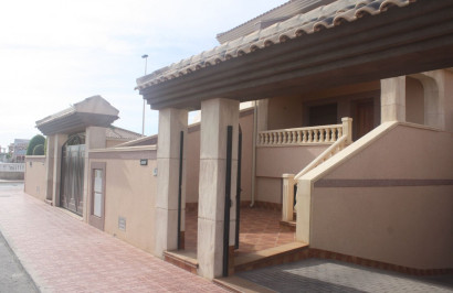 Casa de Pueblo - Obra nueva - Torrevieja - Los Altos