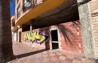 Commercial Unit - Resale - Jacarilla - Jacarilla