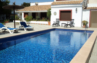 Detached Villa - Resale - Orihuela Costa - ZW-46028