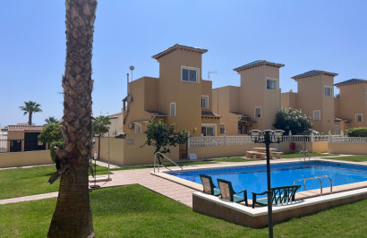 Detached Villa - Resale - Orihuela - Villamartin