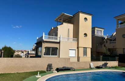 Detached Villa - Resale - Torrevieja - VILLAMARTIN