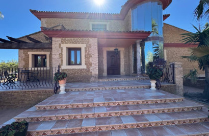Finca / Propiedad de Campo - Reventa - Los Montesinos - Los Montesinos
