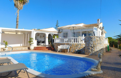 Halfvrijstaande villa - Herverkoop - Torrevieja - San Luis