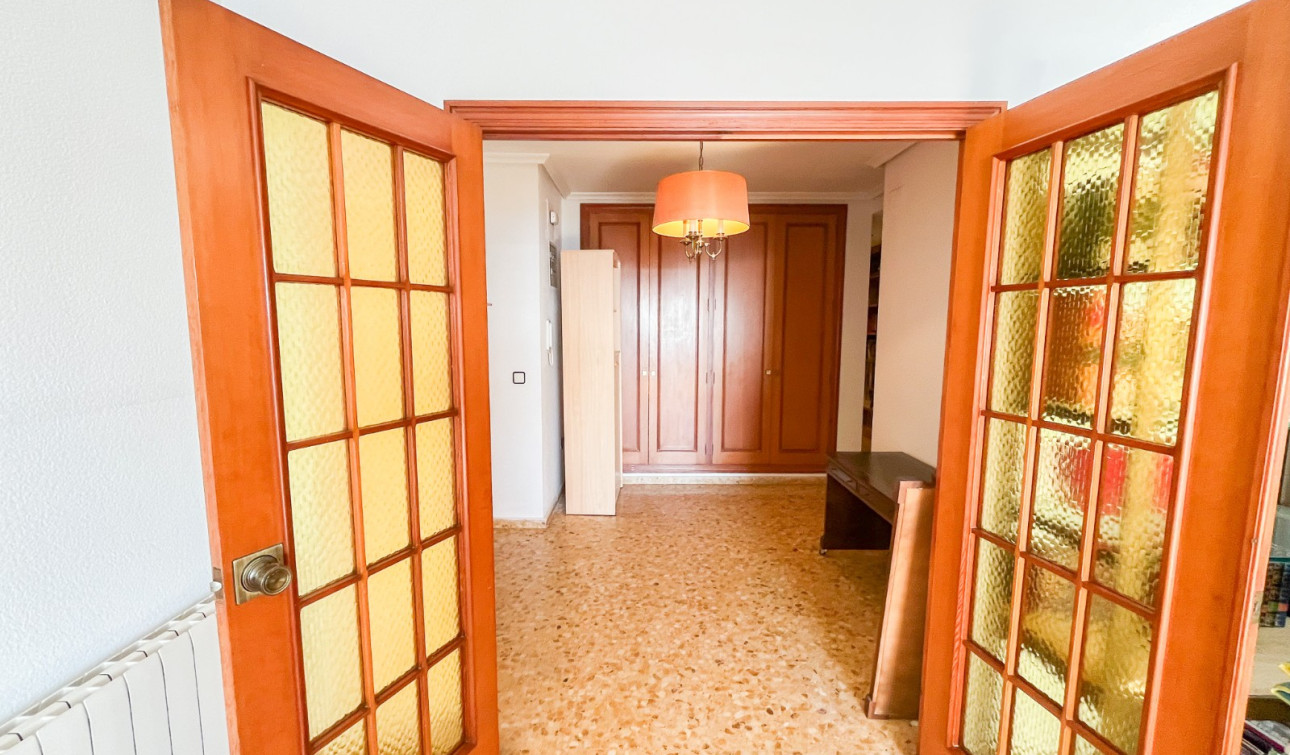 Herverkoop - Appartement / Flat - Alicante - Centro