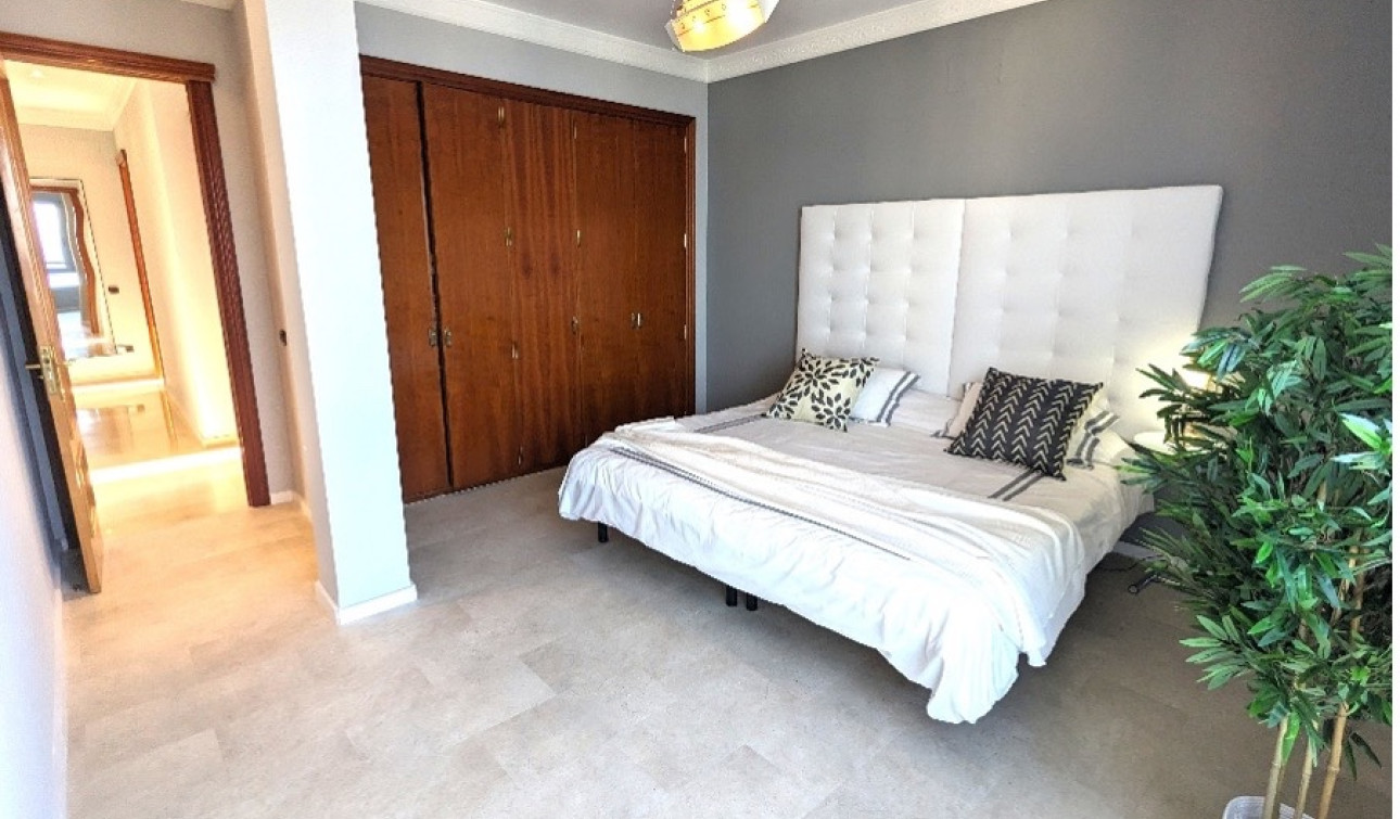 Herverkoop - Appartement / Flat - Benidorm