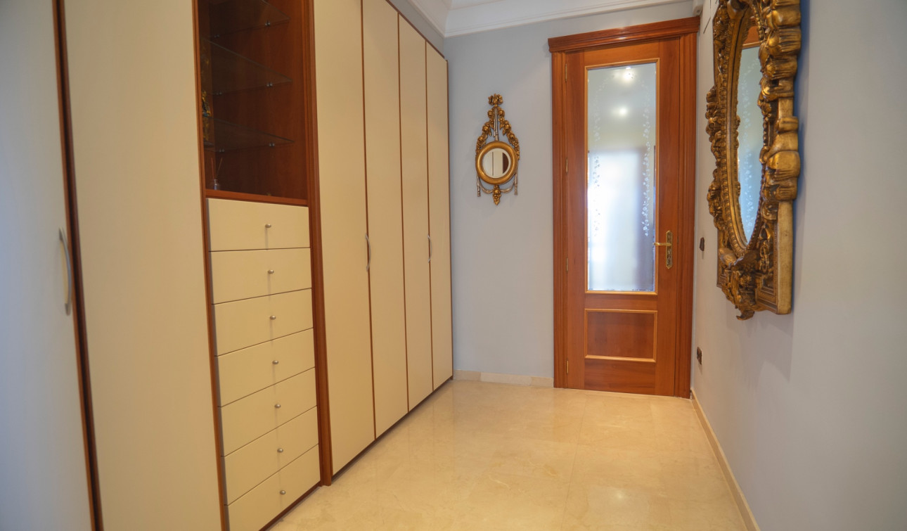 Herverkoop - Appartement / Flat - Benidorm