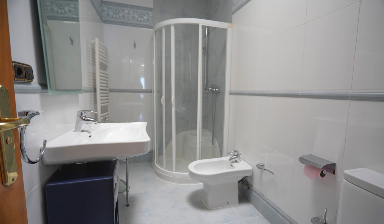 Herverkoop - Appartement / Flat - Benidorm