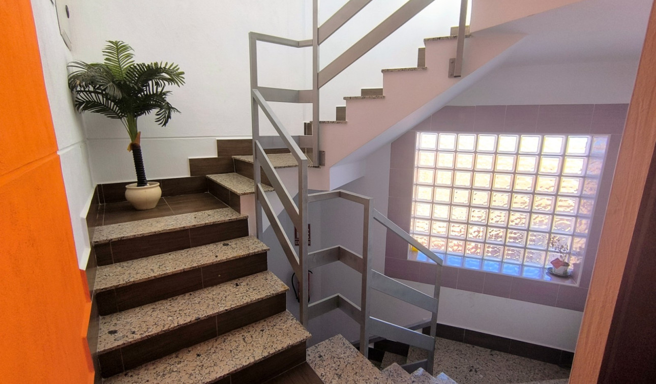 Herverkoop - Appartement / Flat - Benijofar