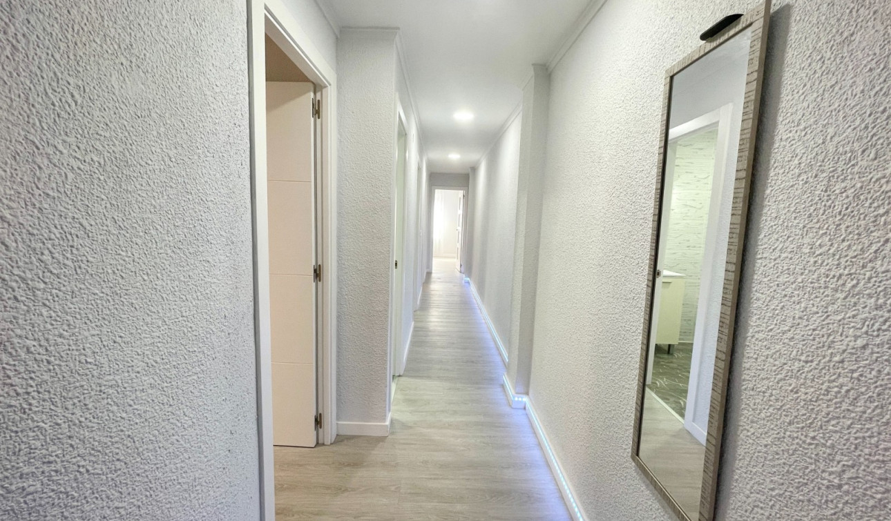 Herverkoop - Appartement / Flat - Bigastro