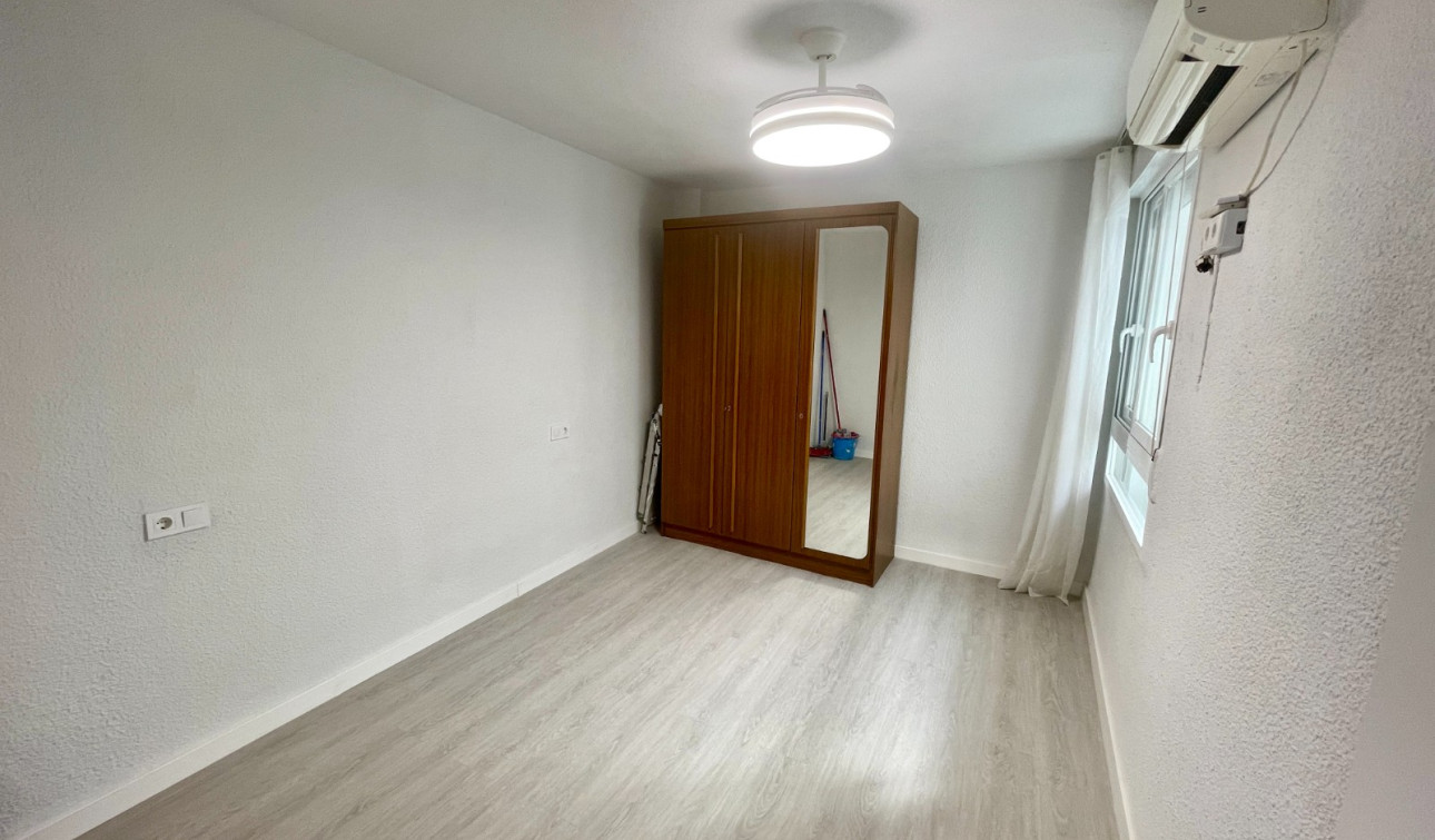 Herverkoop - Appartement / Flat - Bigastro