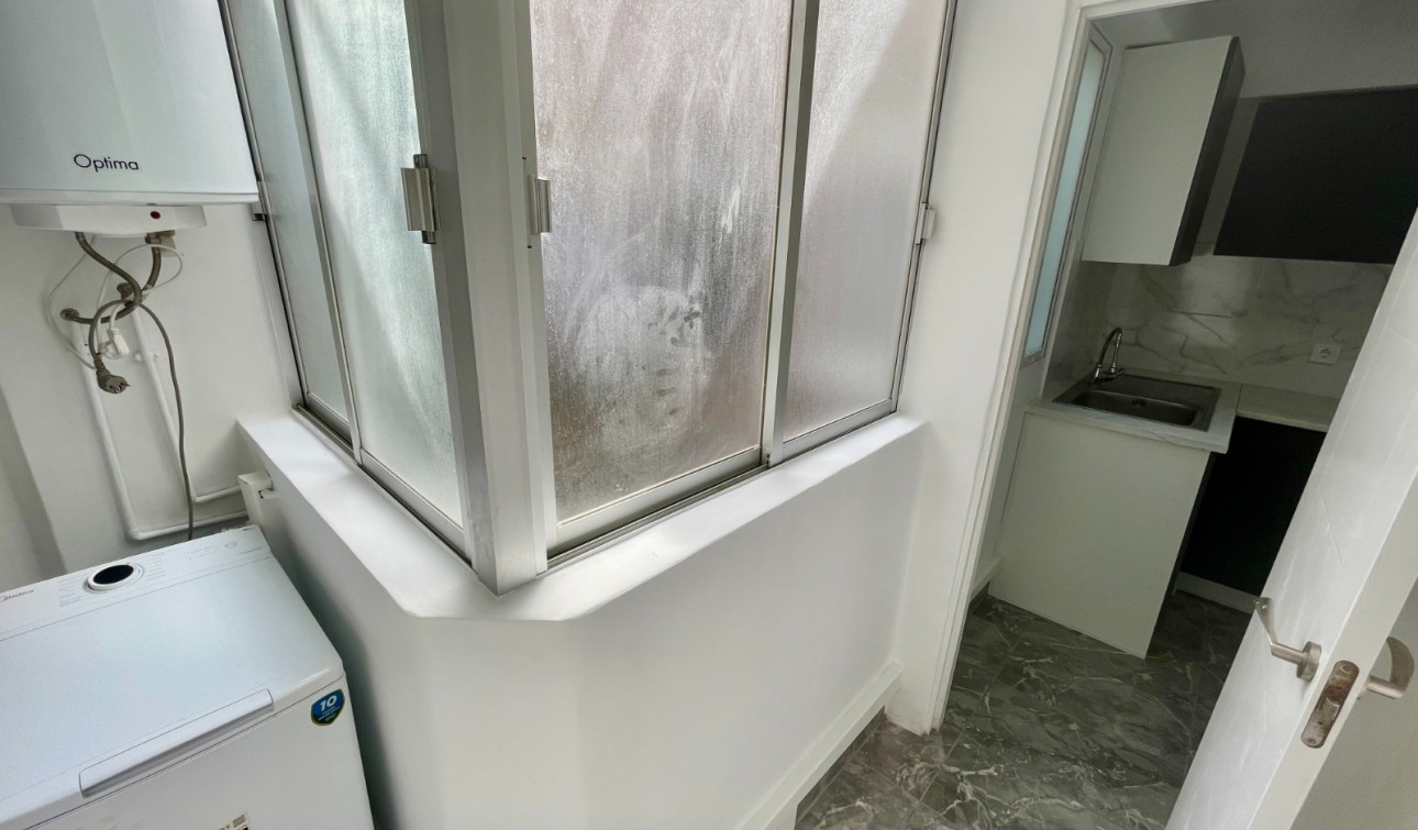 Herverkoop - Appartement / Flat - Bigastro