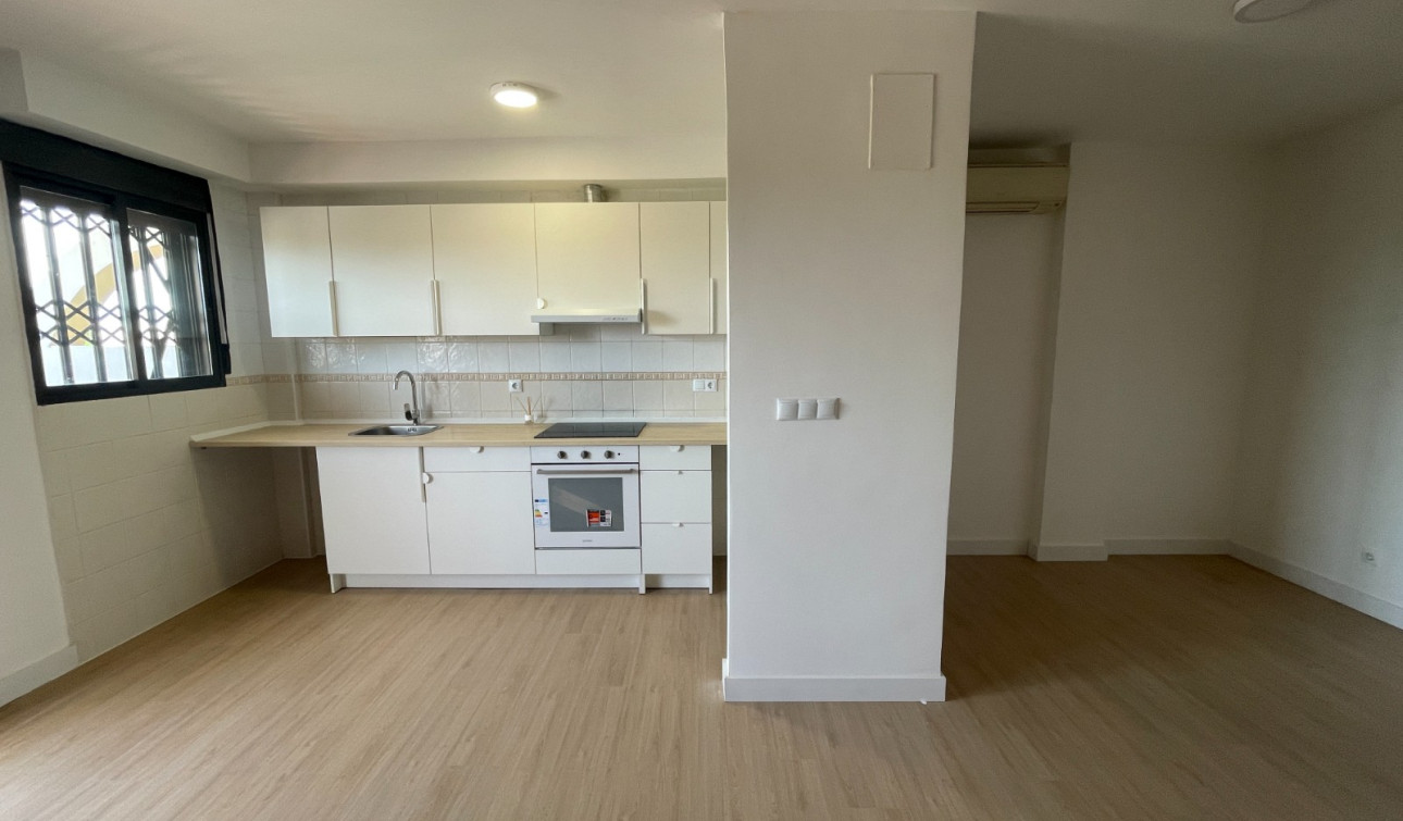 Herverkoop - Appartement / Flat - Daya Nueva