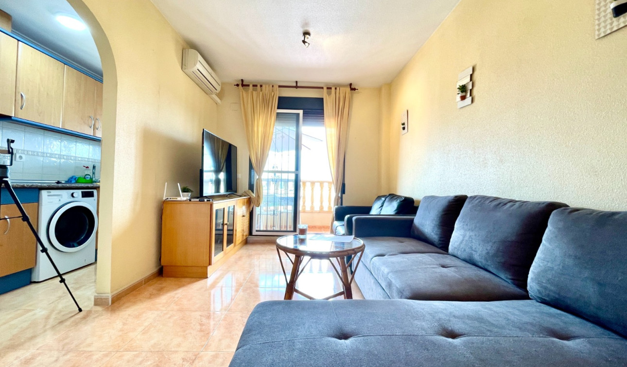 Herverkoop - Appartement / Flat - Daya Nueva