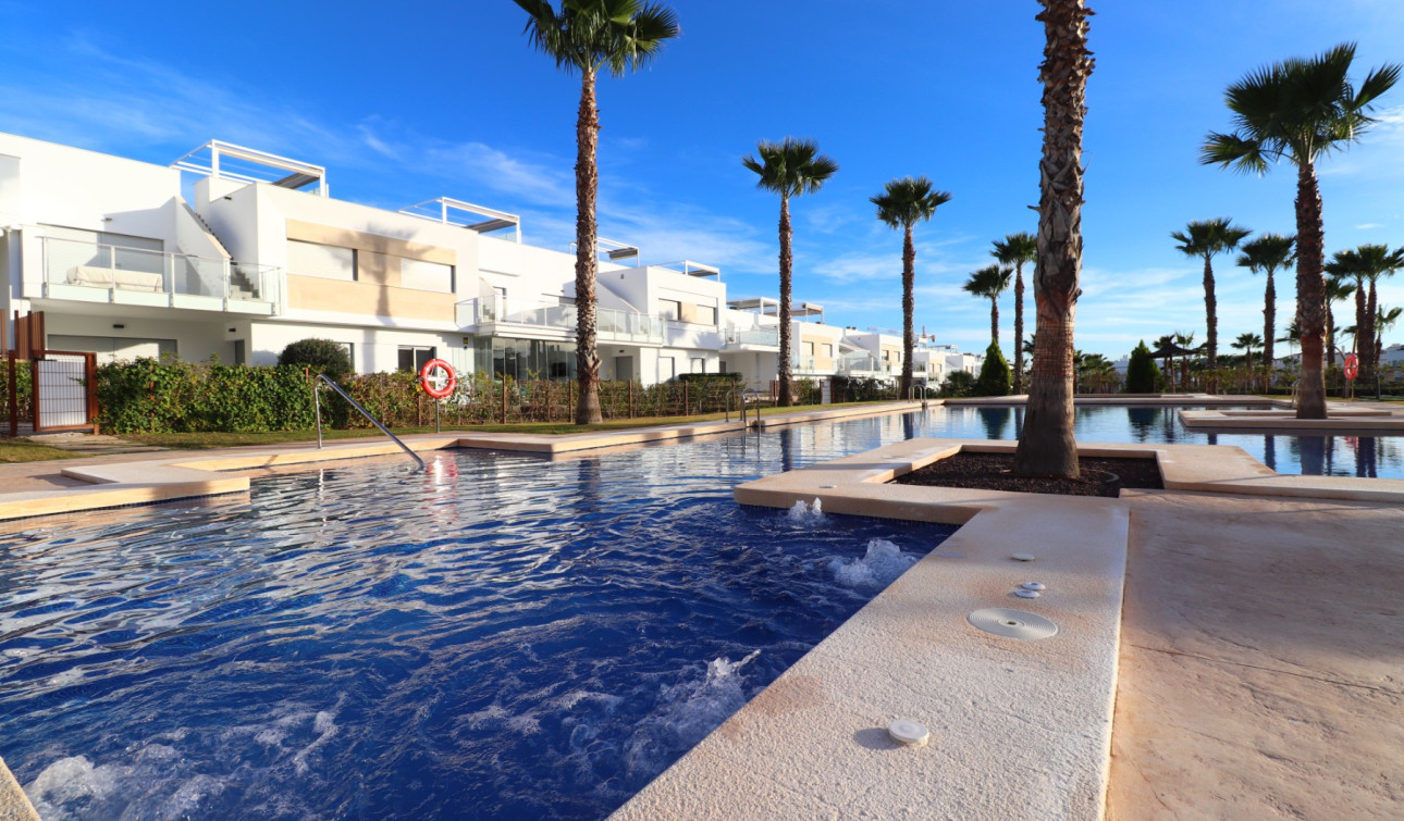 Herverkoop - Appartement / Flat - Entre Naranjos - Vistabella Golf