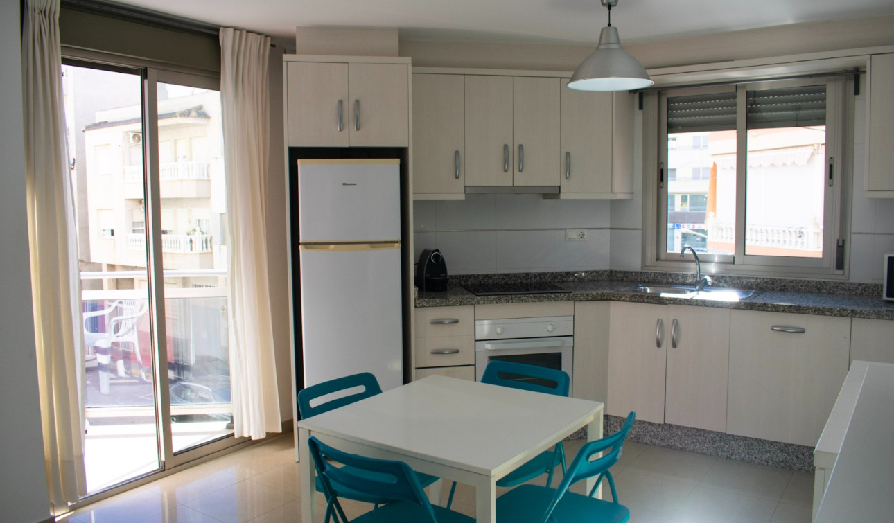 Herverkoop - Appartement / Flat - Guardamar del Segura - Pueblo