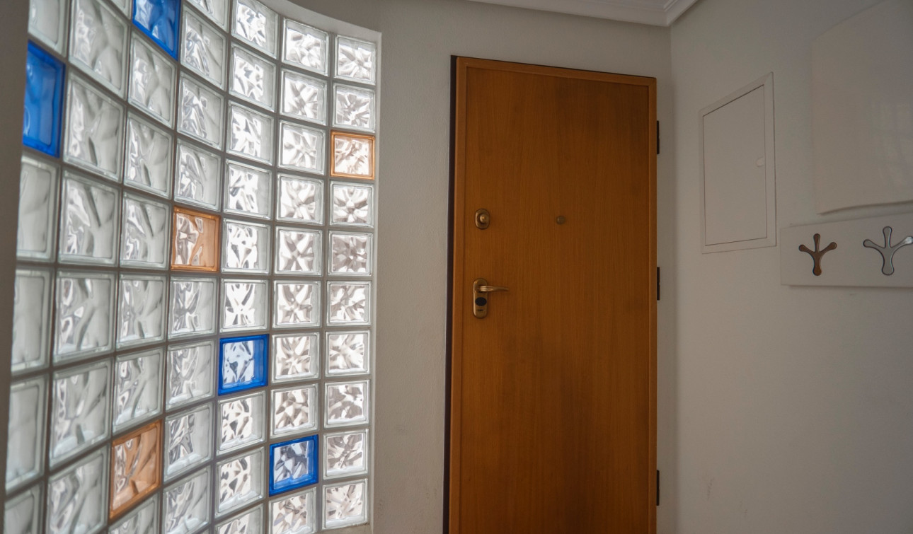 Herverkoop - Appartement / Flat - Guardamar del Segura - Puerto Deportivo