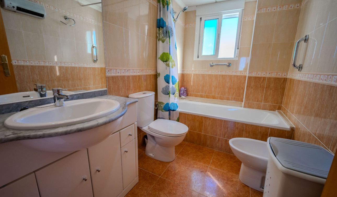Herverkoop - Appartement / Flat - Guardamar del Segura