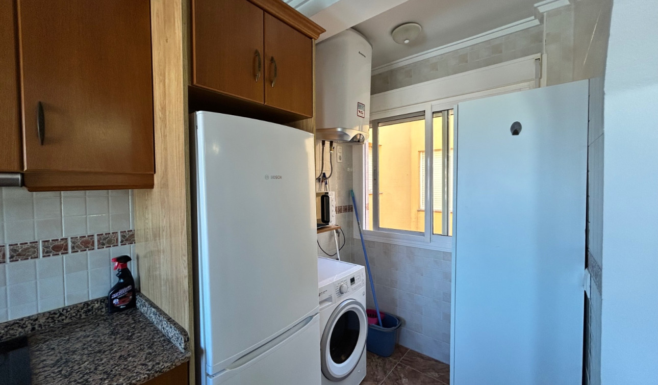 Herverkoop - Appartement / Flat - Jacarilla - pueblo