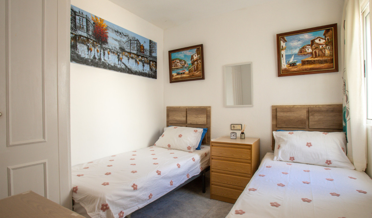 Herverkoop - Appartement / Flat - Orihuela Costa - Los Almendros-La Florida