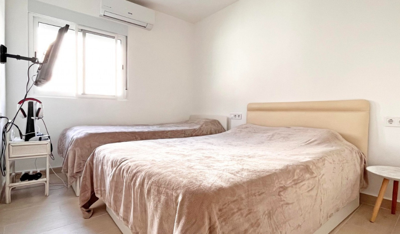 Herverkoop - Appartement / Flat - Orihuela Costa - Playa Flamenca