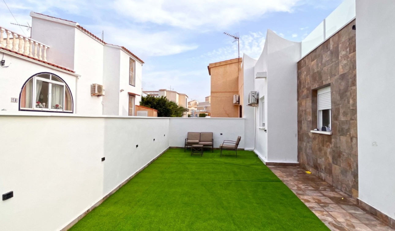 Herverkoop - Appartement / Flat - Orihuela Costa - Playa Flamenca