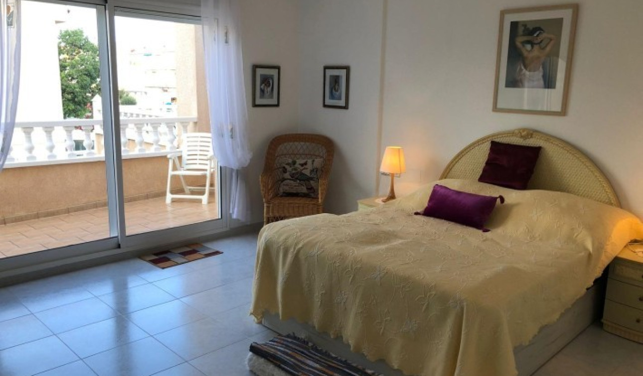 Herverkoop - Appartement / Flat - Orihuela Costa - Playa Flamenca