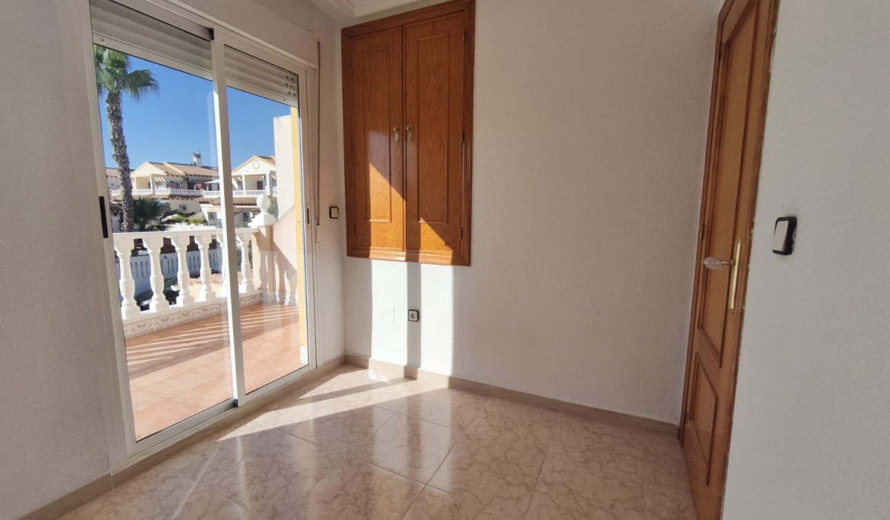 Herverkoop - Appartement / Flat - Orihuela Costa - Punta Prima