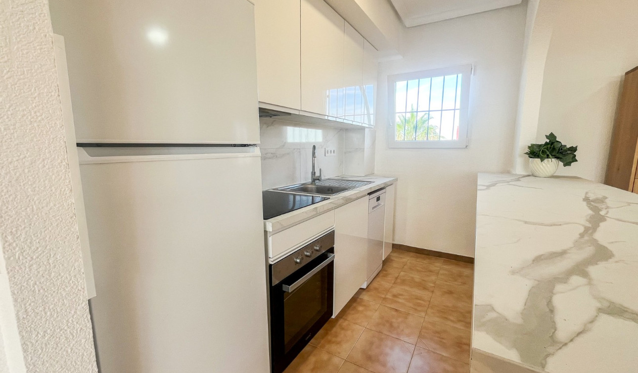 Herverkoop - Appartement / Flat - Orihuela Costa - Punta Prima