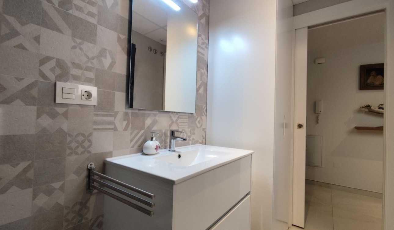 Herverkoop - Appartement / Flat - Orihuela Costa