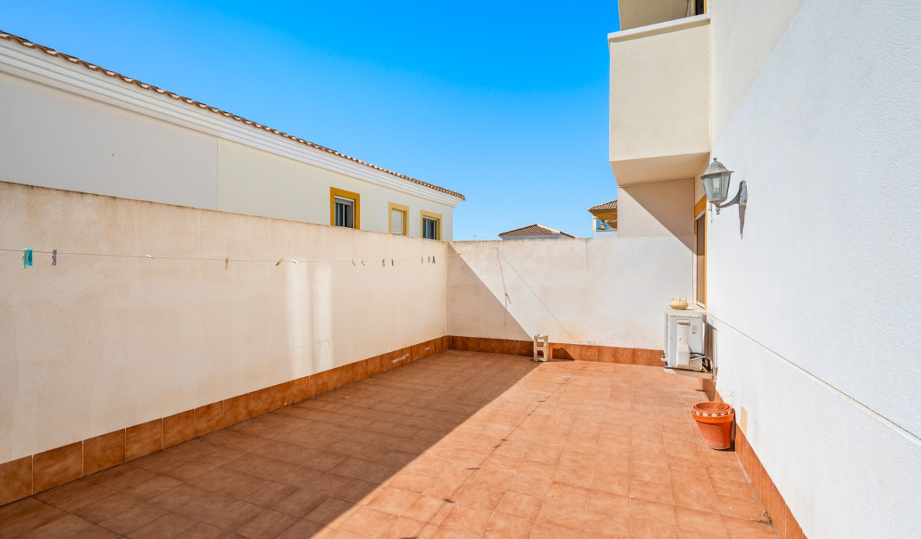 Herverkoop - Appartement / Flat - Orihuela - Entre Naranjos