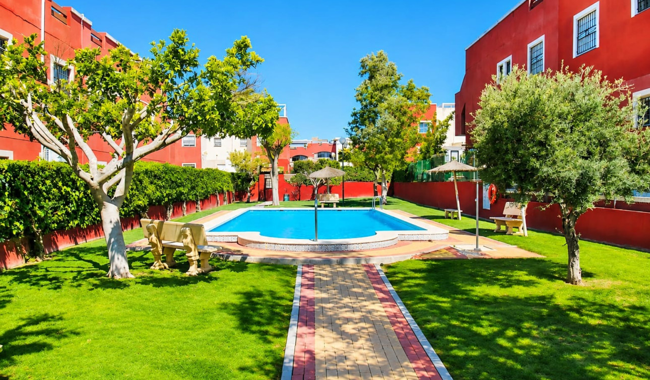 Herverkoop - Appartement / Flat - Orihuela - Los Balcones