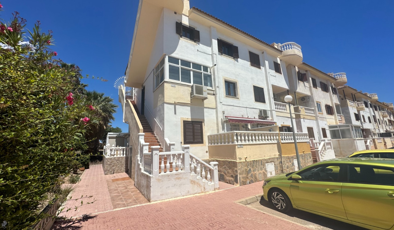 Herverkoop - Appartement / Flat - Orihuela - Playa Flamenca