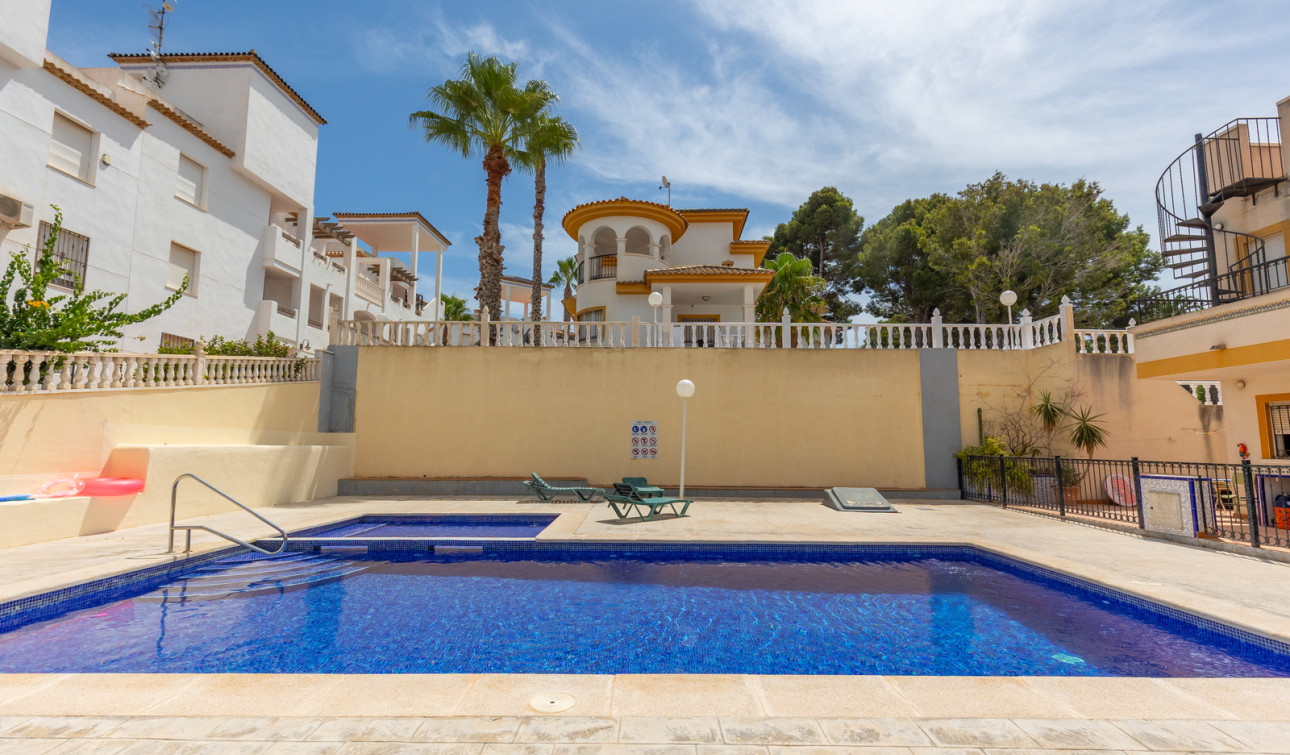Herverkoop - Appartement / Flat - Orihuela - Villamartin
