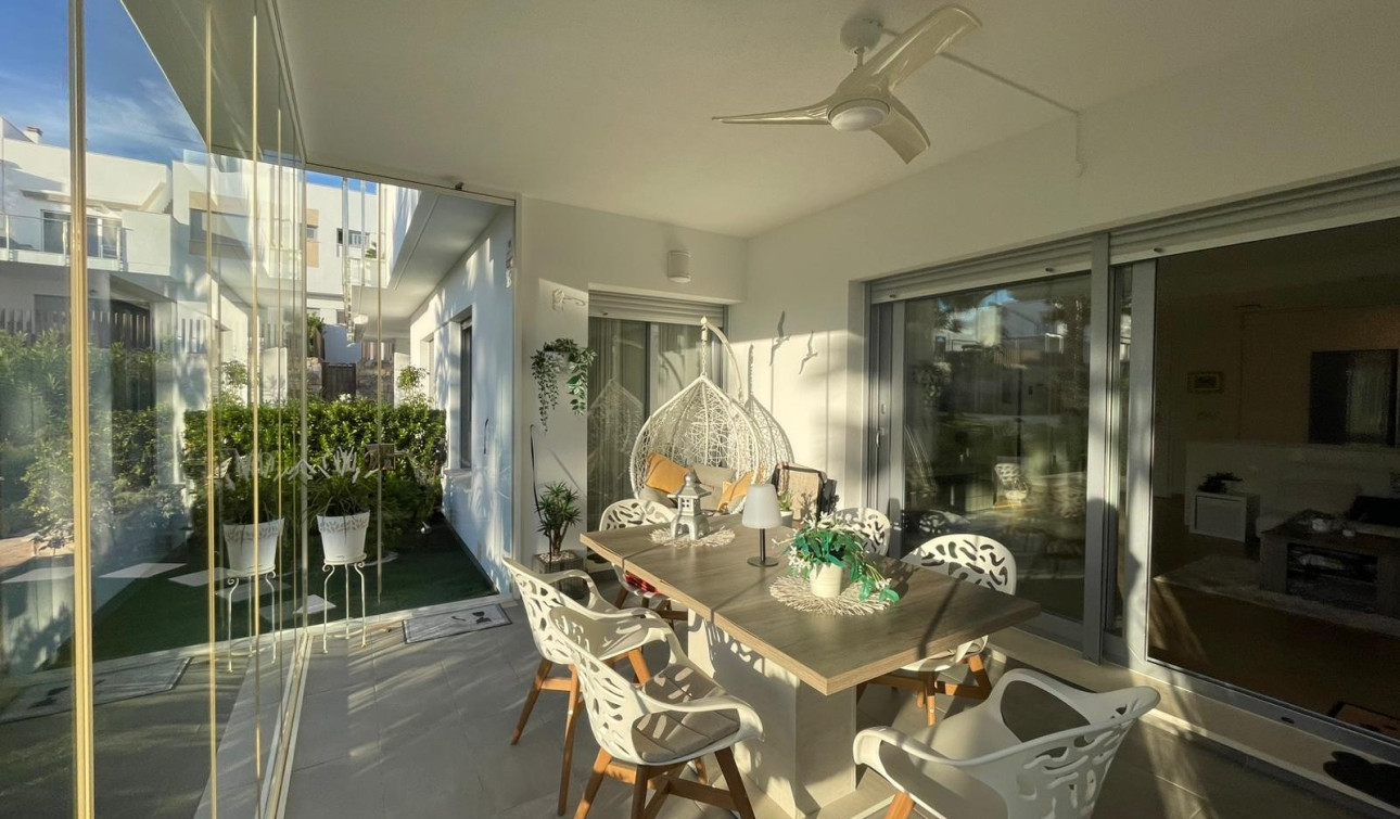 Herverkoop - Appartement / Flat - Orihuela - Vistabella