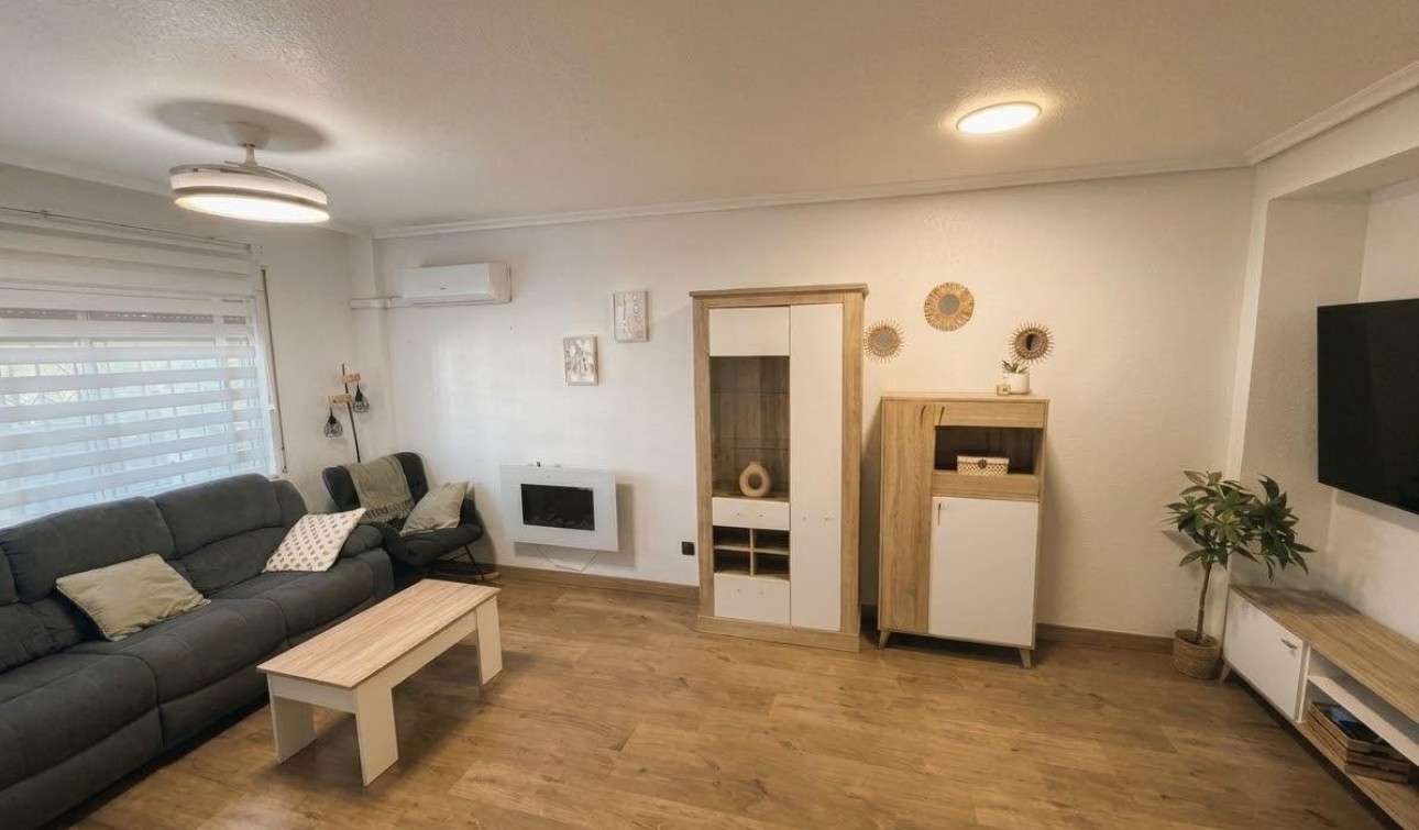 Herverkoop - Appartement / Flat - Orihuela